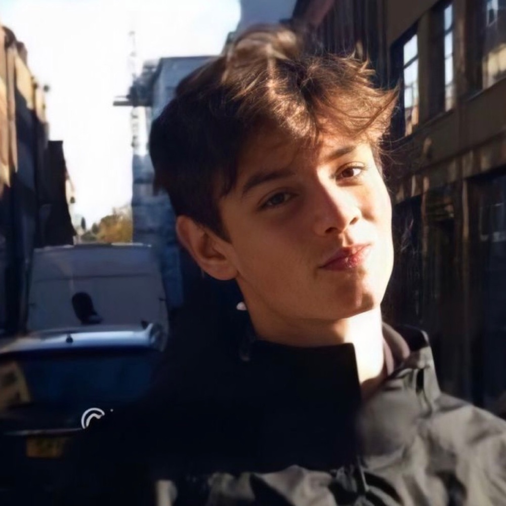 Meet your Posher, Juliana